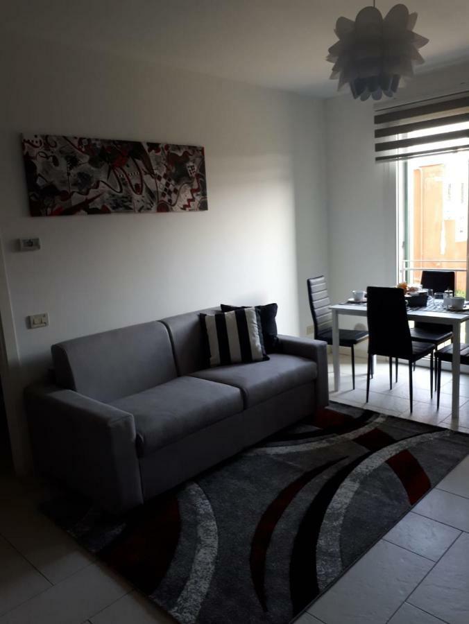 My Home Apartment Mira Exterior foto