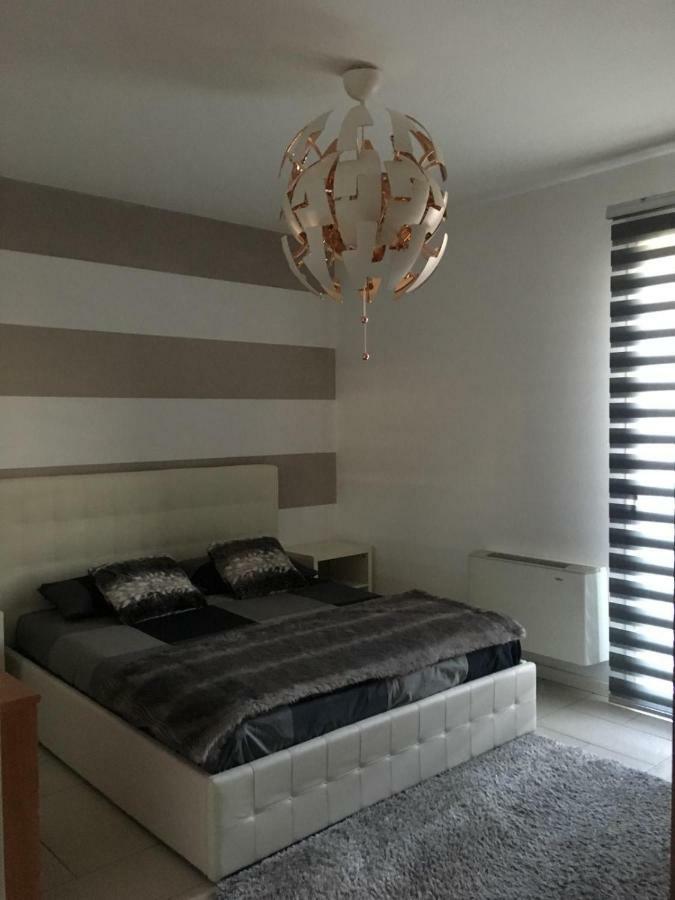 My Home Apartment Mira Exterior foto